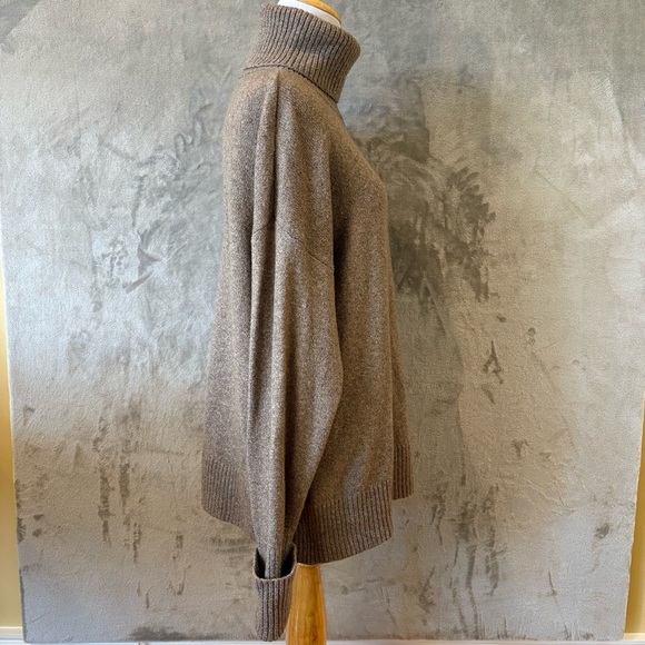 Old Navy SoSoft Cozy Cabincore Turtleneck Sweater Wmn’s Sz S - Picture 6 of 11